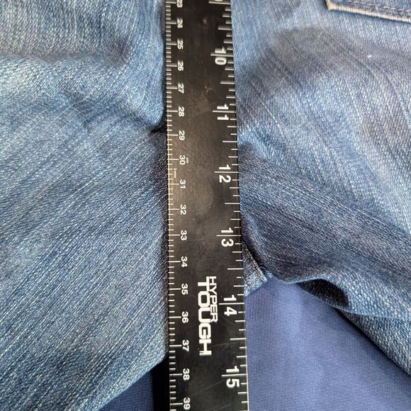 Blue Denim Jeans with Patterned Belt - Picture 8 of 12